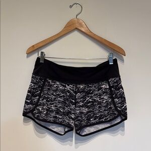 EUC Vintage Lulu ‘Run Times’ Short.